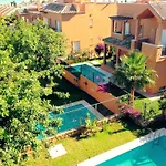 Villa Altos De *
